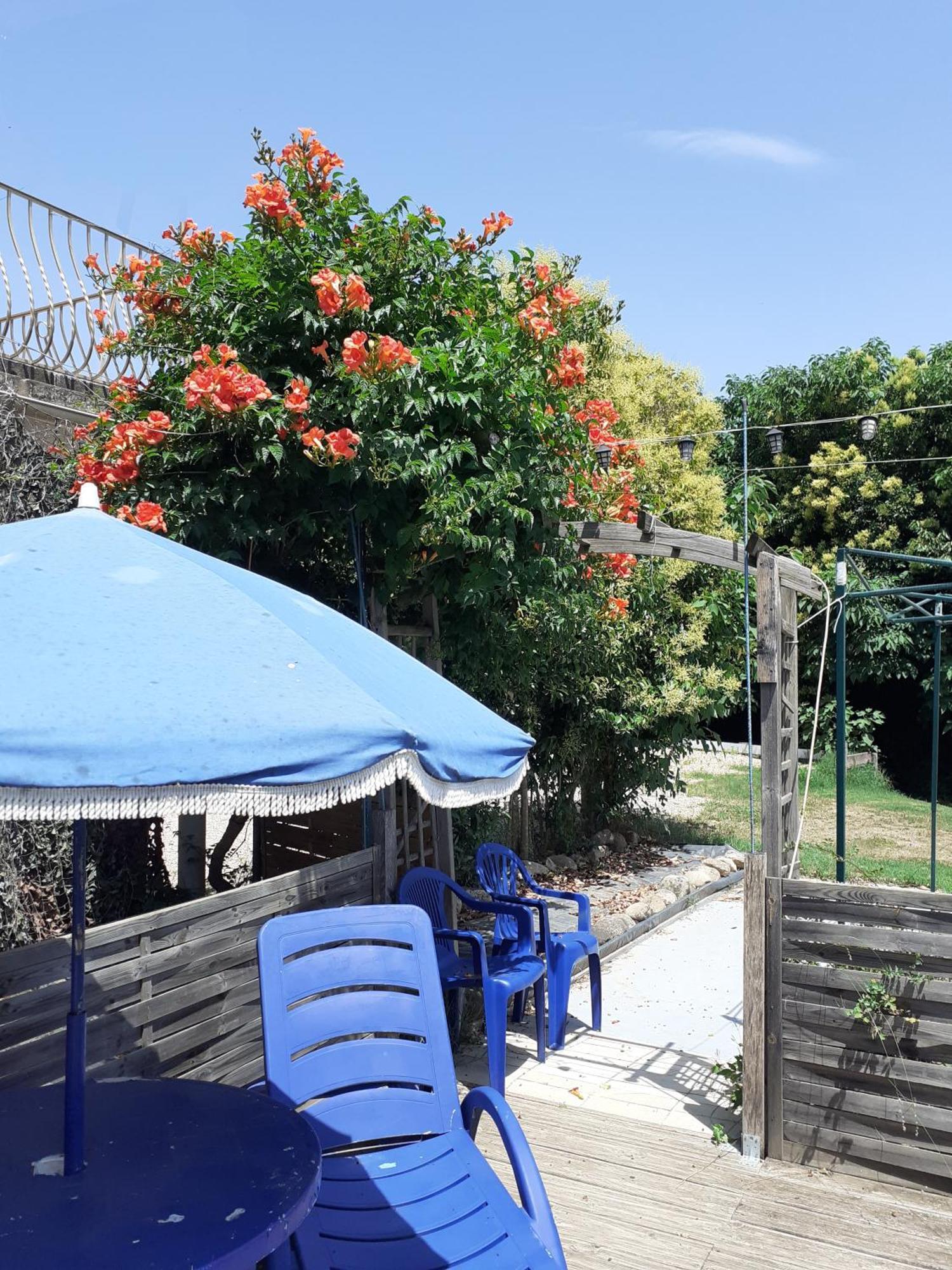 Les Martinets: Countryside Retreat With Pool And Jacuzzi Homestay *
